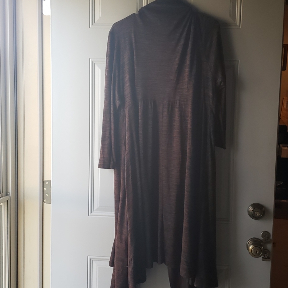 Duster - Picture 2 of 3